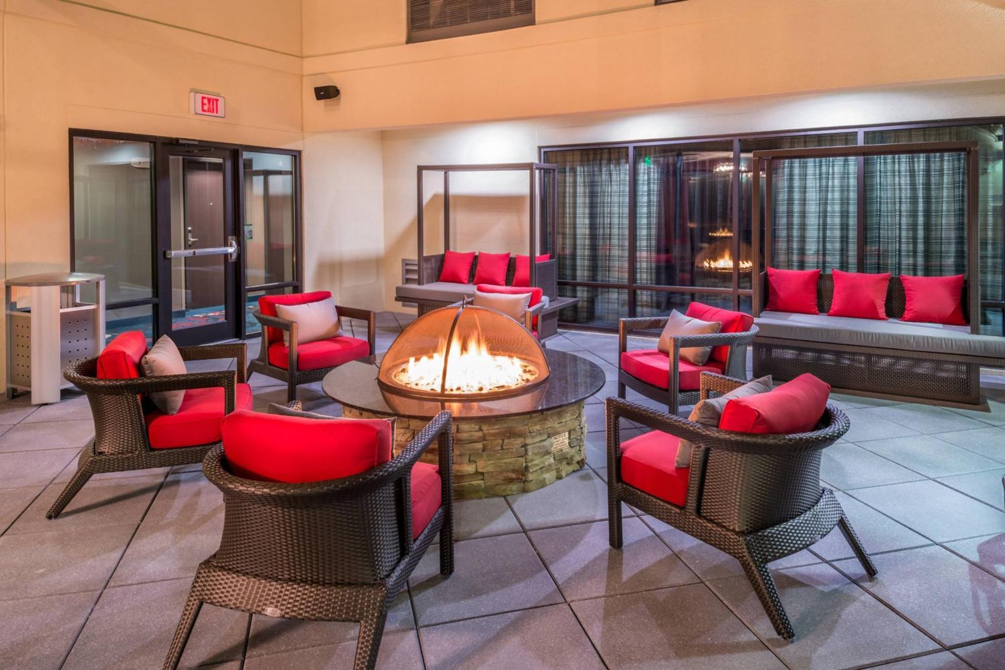 Hotel Courtyard By Marriott Wilmington Downtown/Historic District Esterno foto