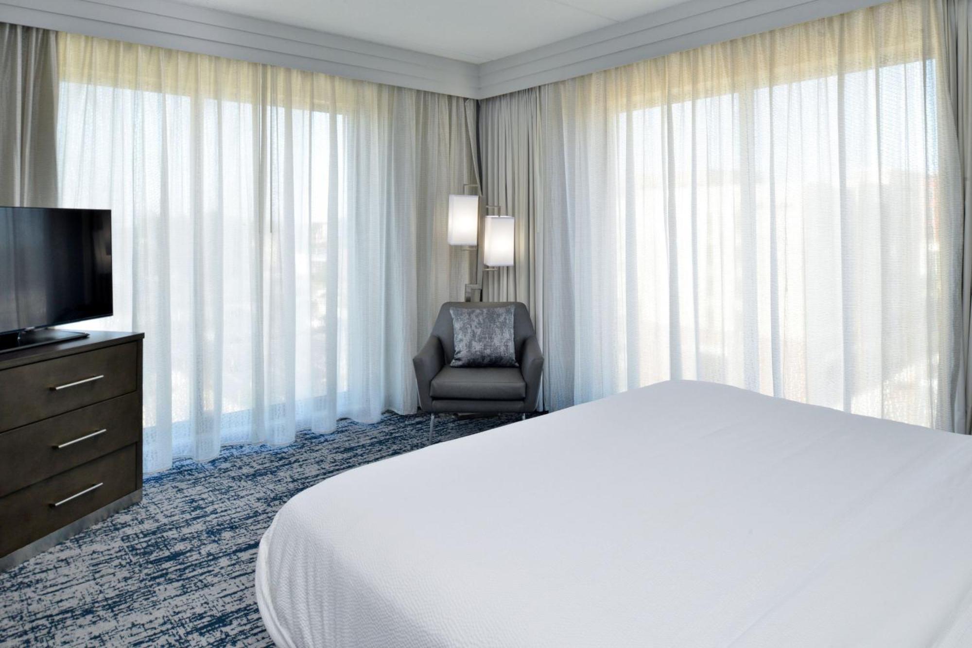 Hotel Courtyard By Marriott Wilmington Downtown/Historic District Esterno foto