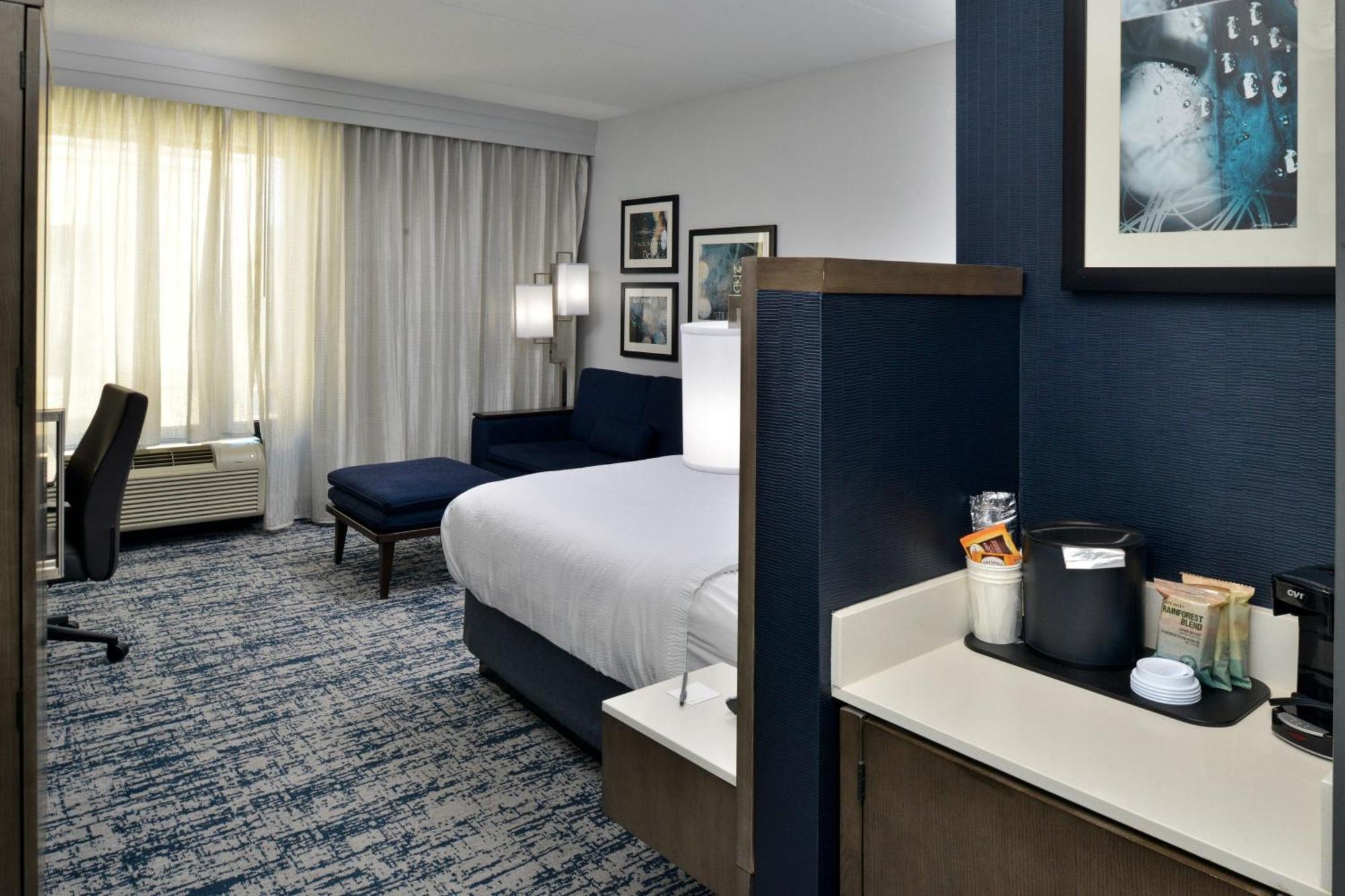 Hotel Courtyard By Marriott Wilmington Downtown/Historic District Esterno foto